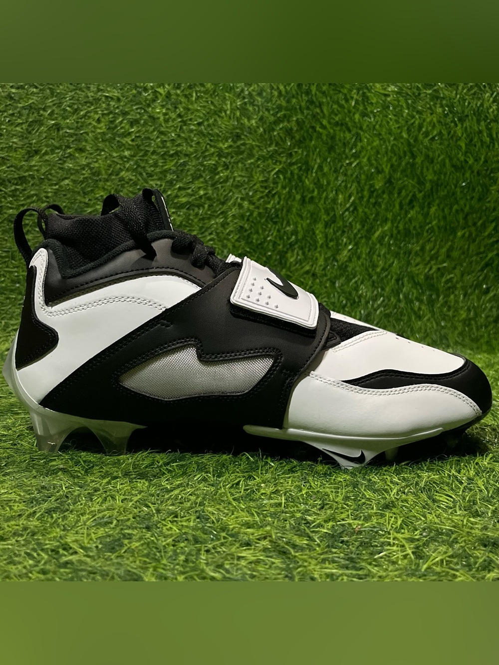 Nike Air Diamond Turf 93 TD Football White Black 2025 HF5298-101 $220 Men's Sz 9